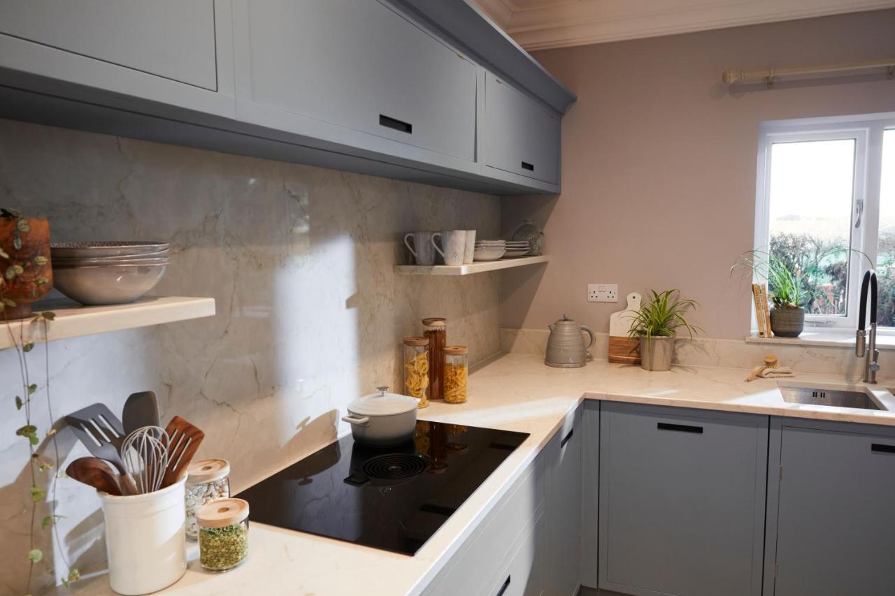 Spacious 4 Bed Family Cottage In Parkland Setting 요크 외부 사진