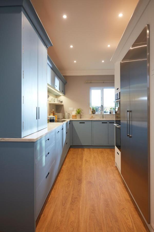 Spacious 4 Bed Family Cottage In Parkland Setting 요크 외부 사진