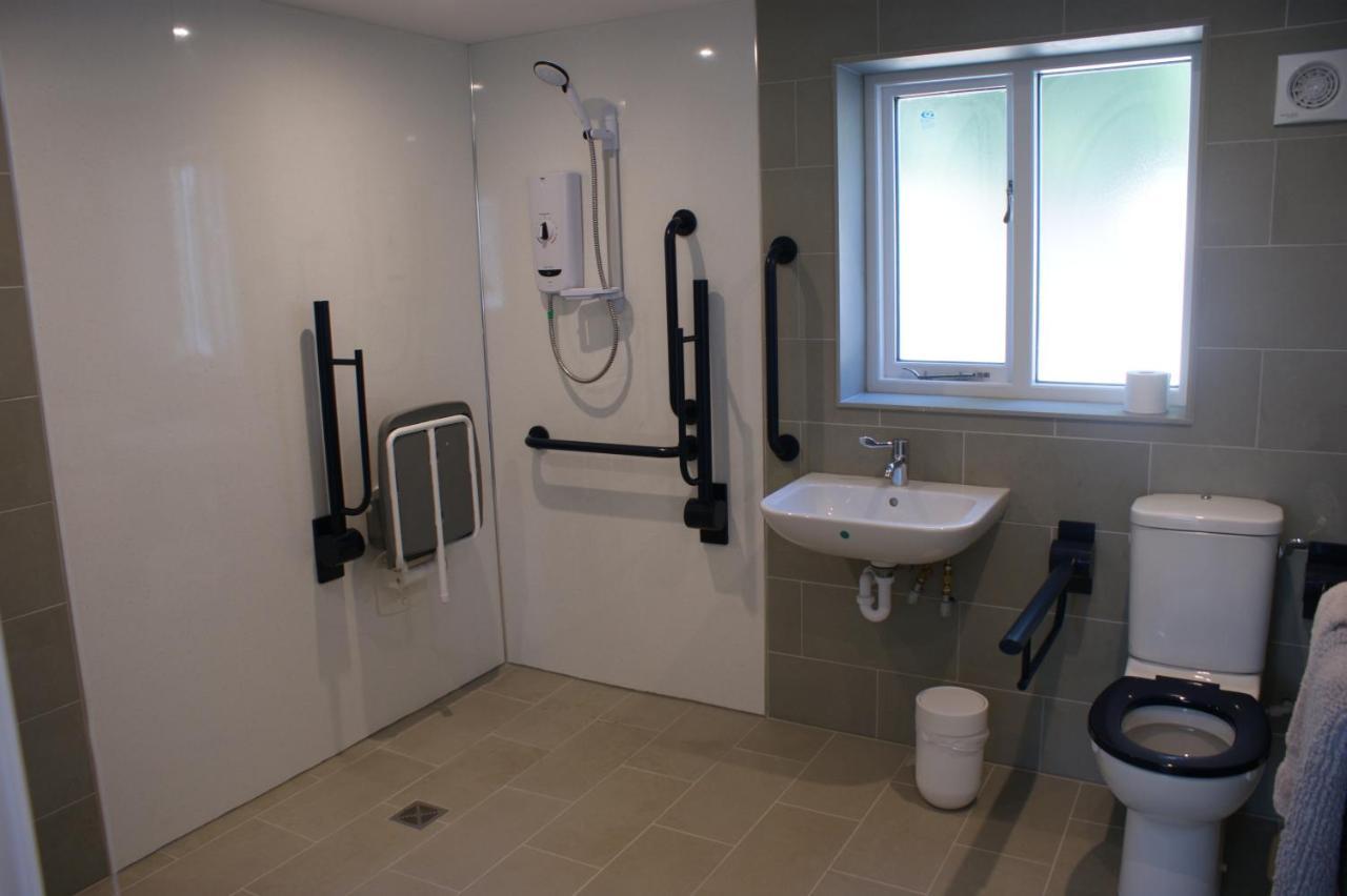 Spacious 4 Bed Family Cottage In Parkland Setting 요크 외부 사진